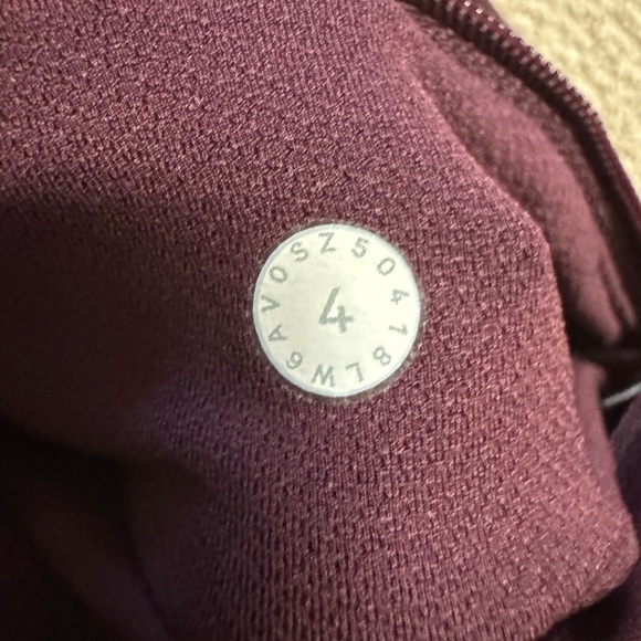 Lululemon pace rival size 4 - Picture 4 of 7